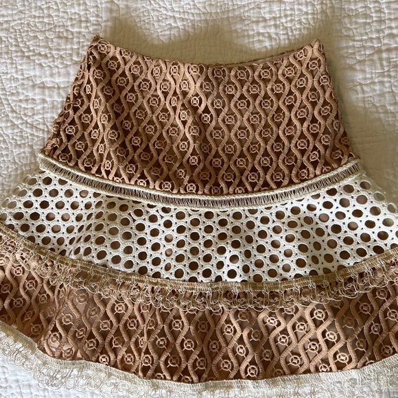 Skirt! - Picture 2 of 4